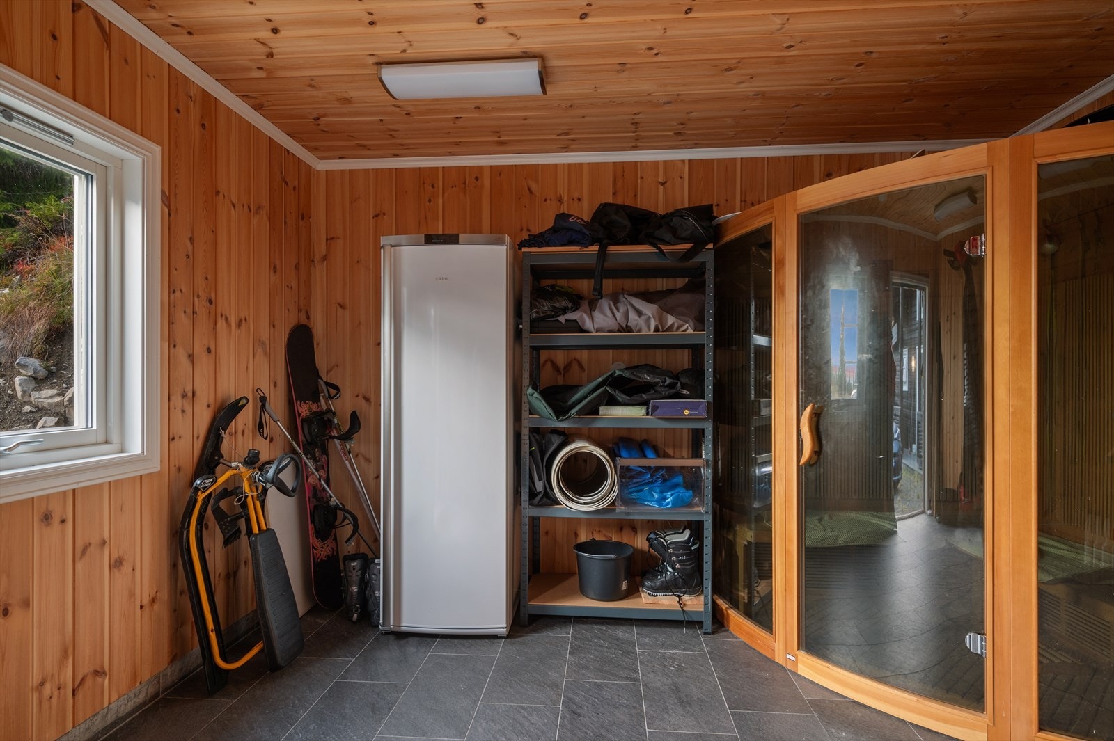 Romslig anneks på 21 kvm, infrarød badstue for rekreasjon etter en god skitur Galleribilde