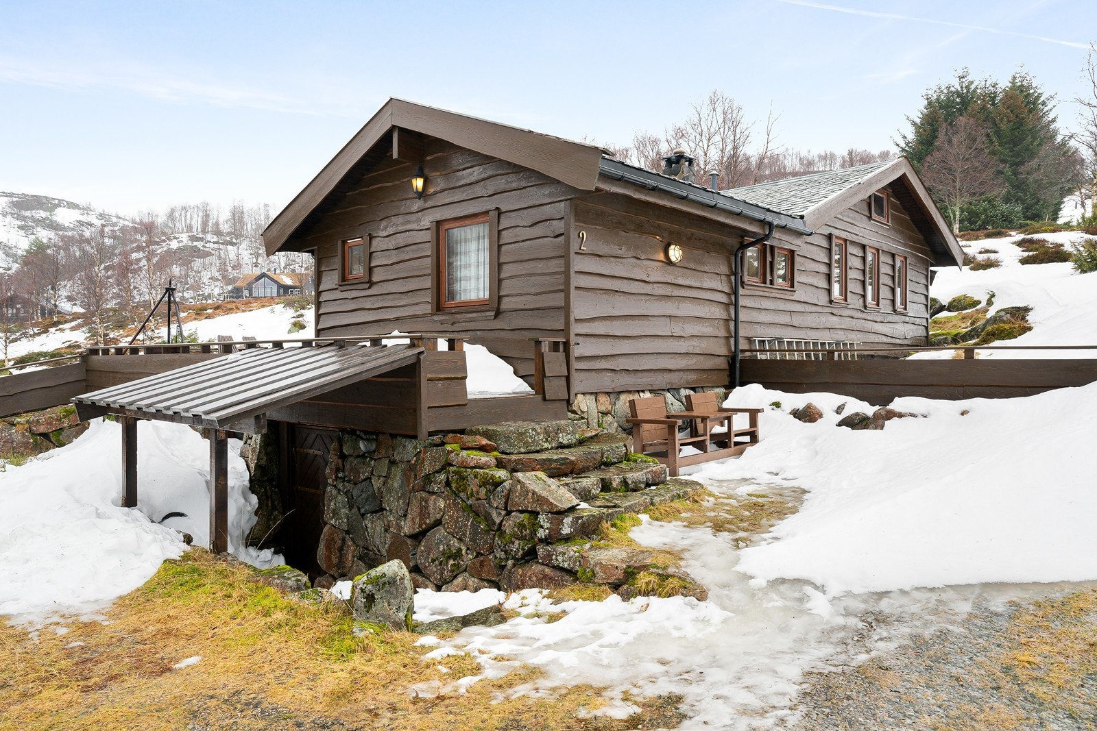 Hytten er bygget i 1978/1979 og bygget på i 2004. Galleribilde
