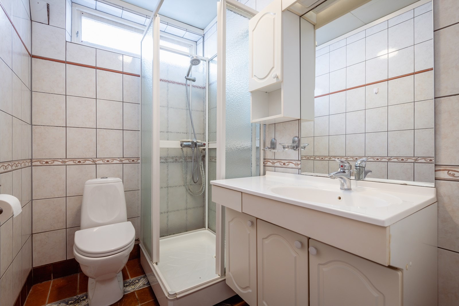 Hybel - Bad Galleribilde