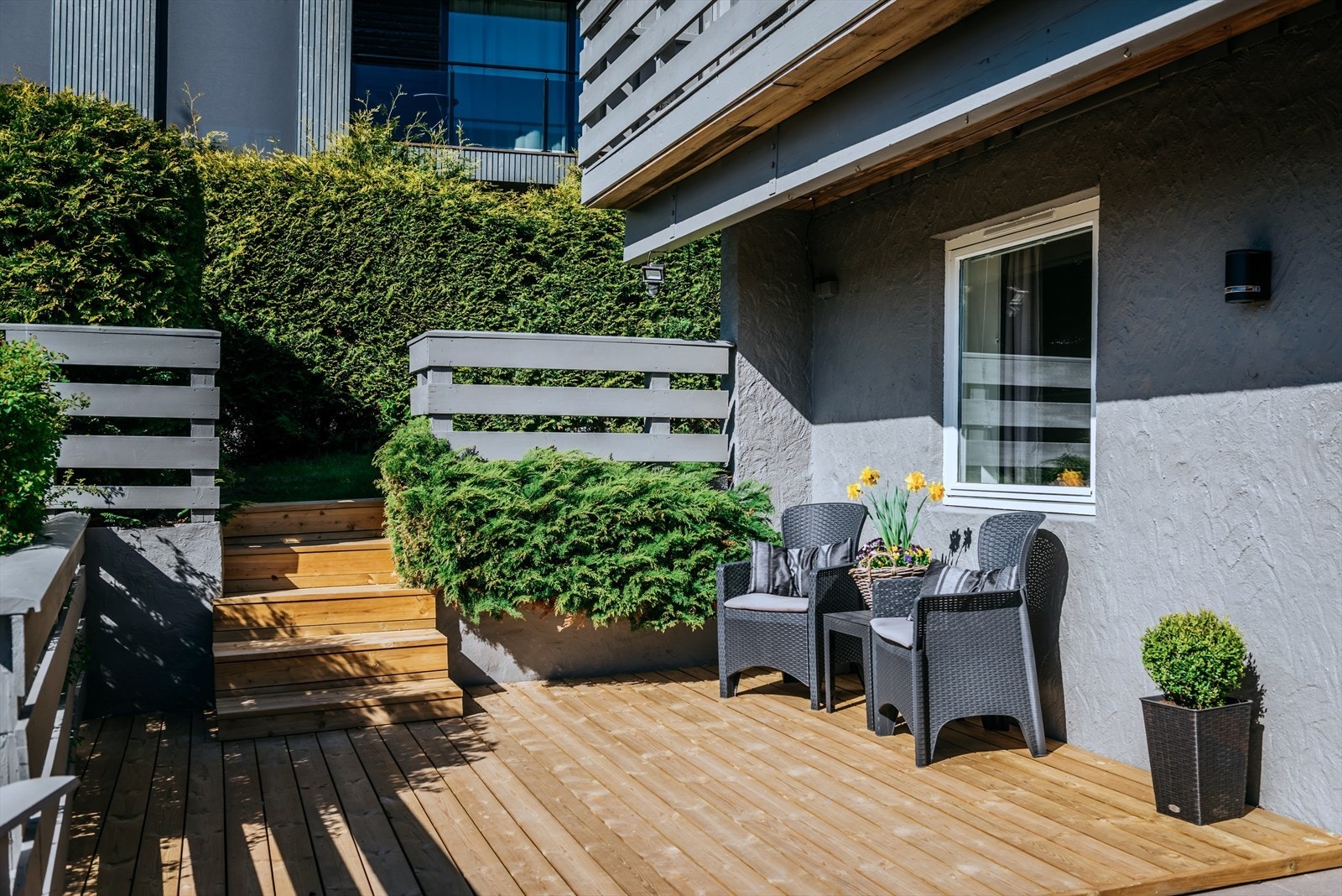 Terrasse platting ved hovedinngangen Galleribilde