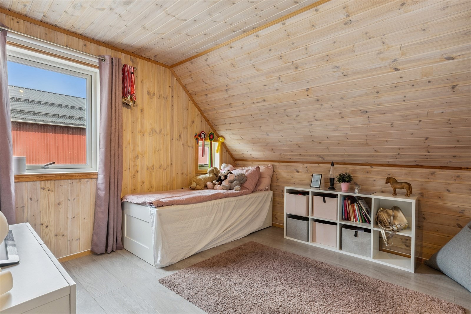 Soverom 3 har en god størrelse og er et rom de små i familien vil elske. Galleribilde