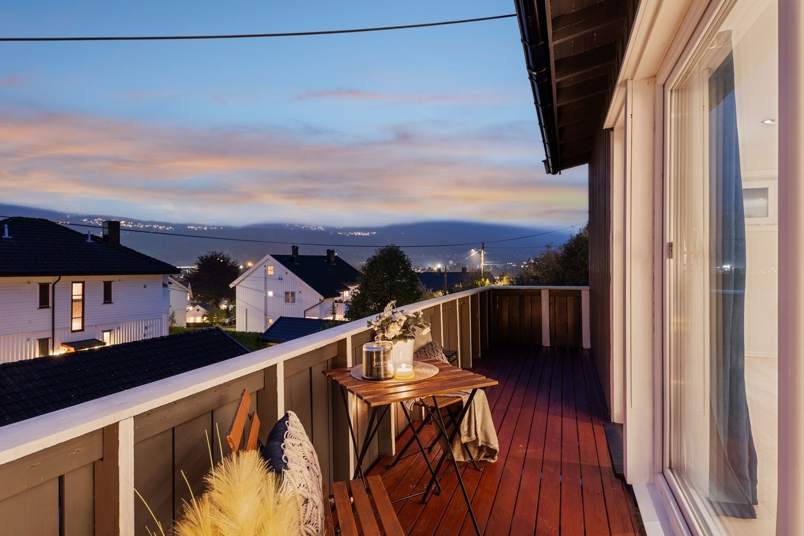 Balkong med gode solforhold Galleribilde