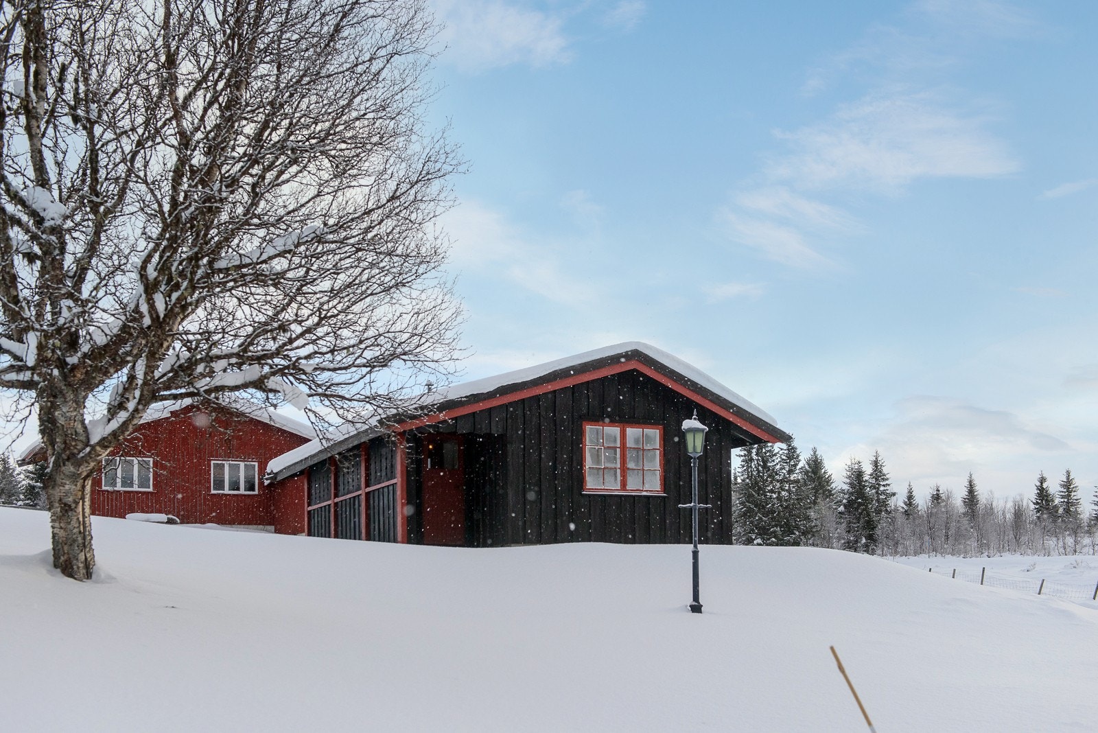 Hytte for de ansatte i tilknytning til hotellet. Galleribilde
