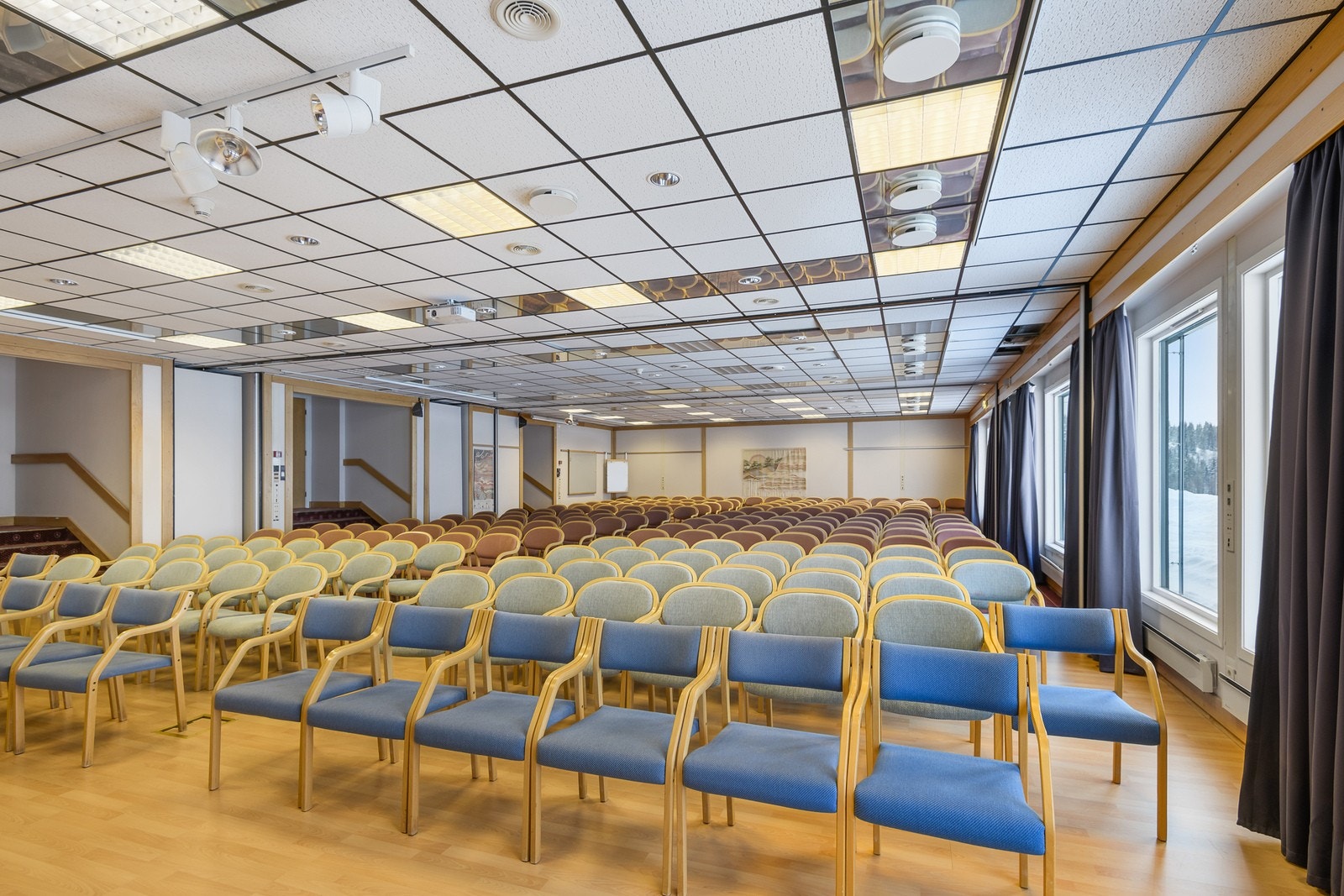 Praktisk forsamlingslokale. Galleribilde