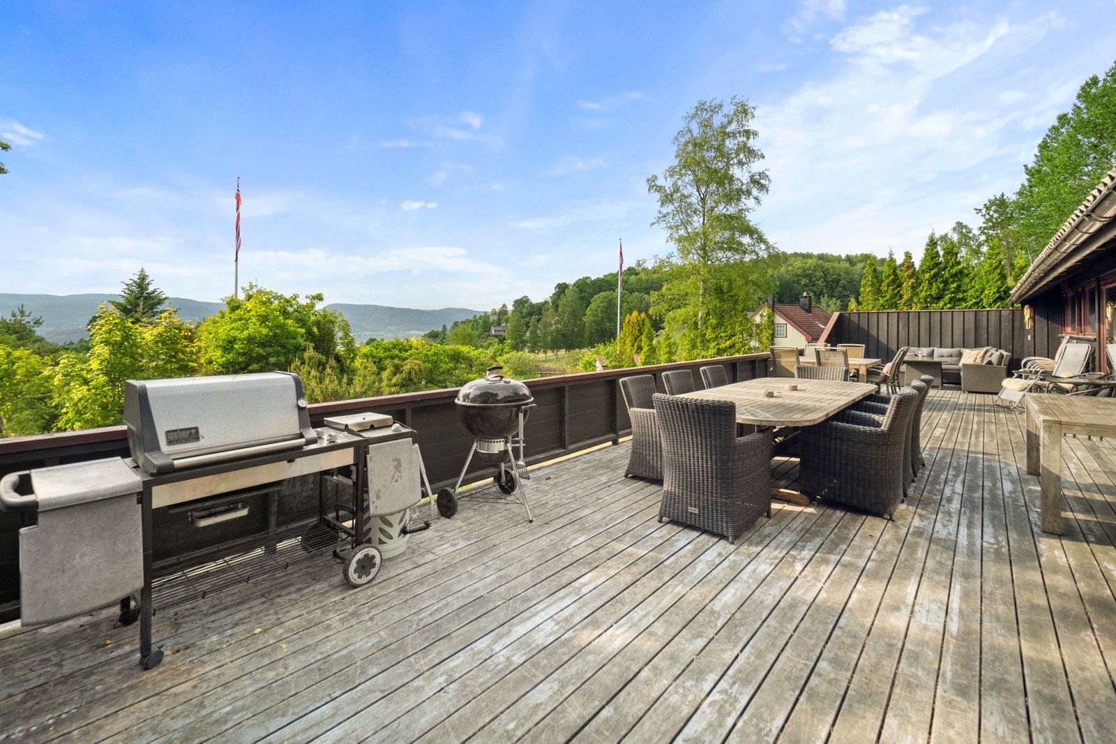 Terrassen ligger nordvestvendt til og er på ca. 87 kvm Galleribilde