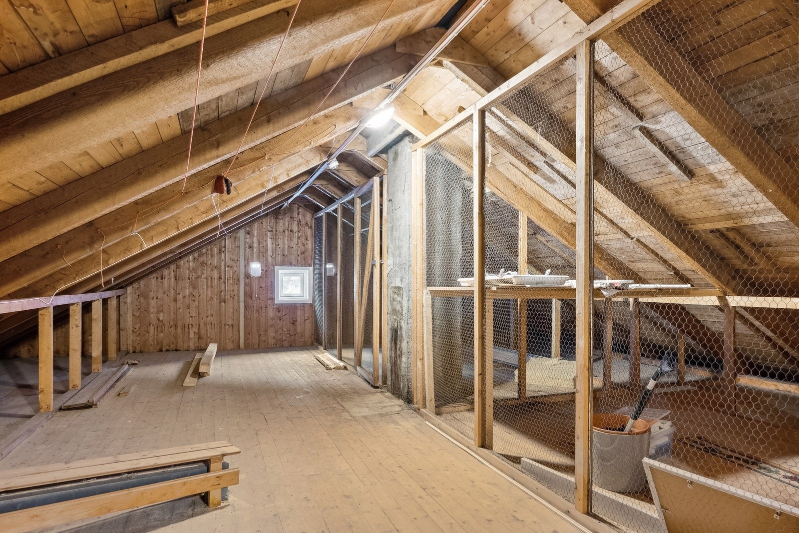 Felles bodareal på loft. Galleribilde