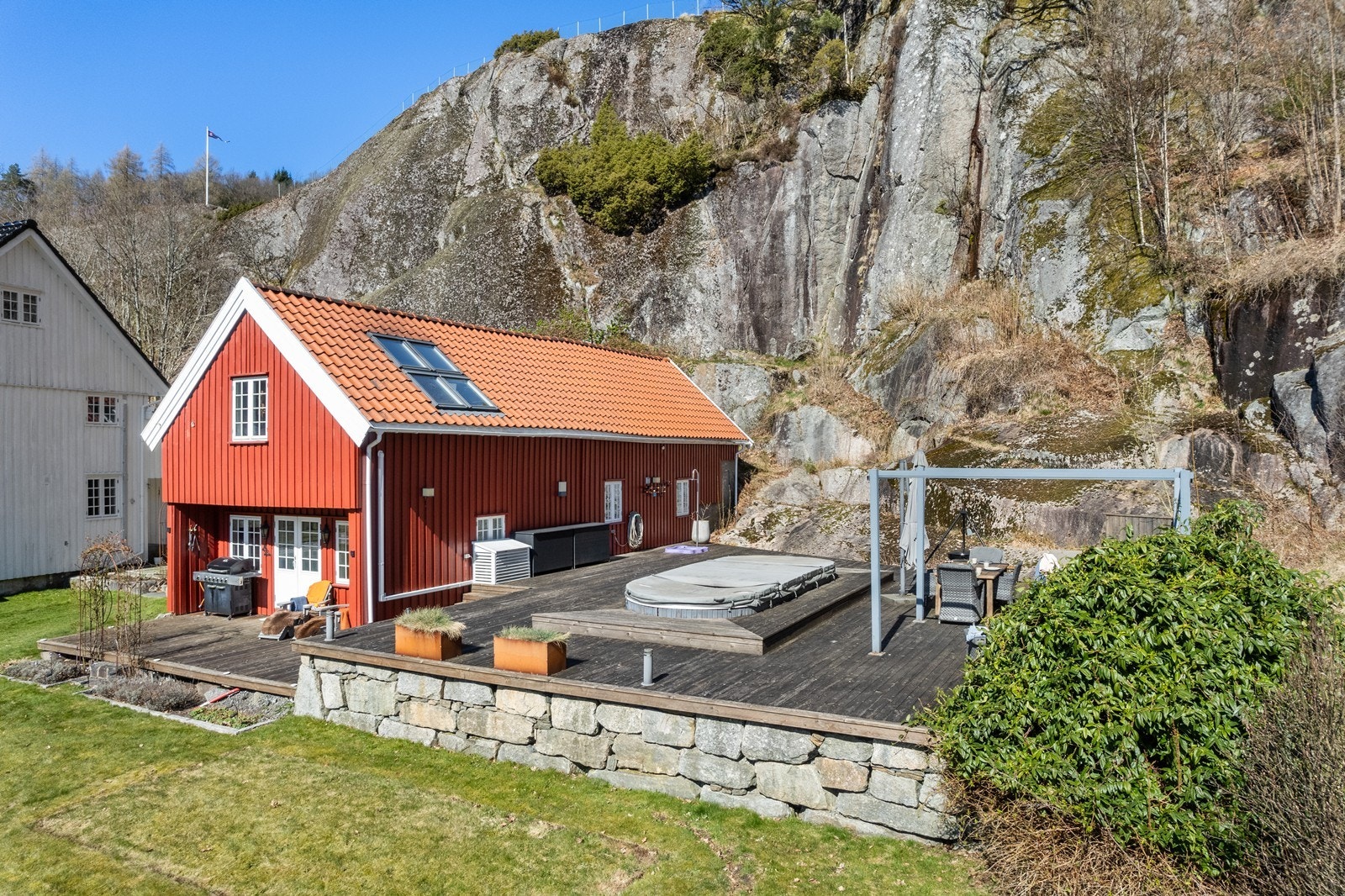 Løe som ble godkjent ombygd til bolig i 2008. Galleribilde