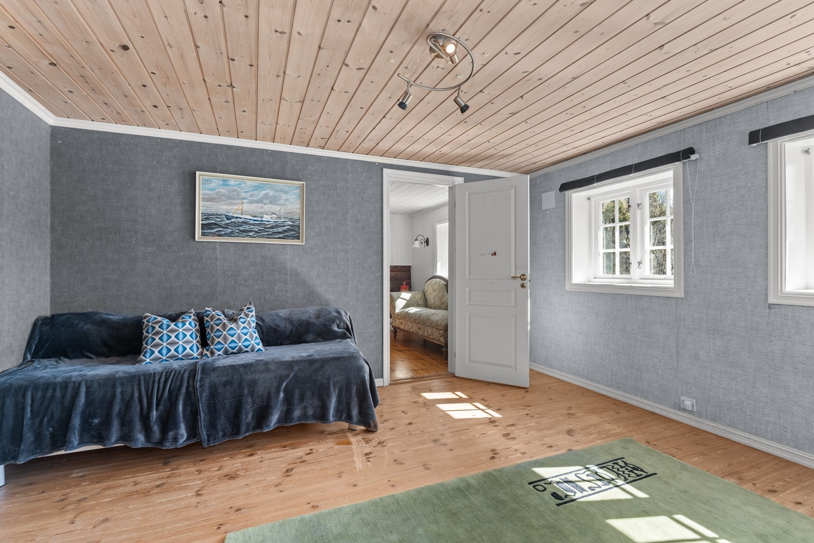 Totalt 5 soverom i boligen. Galleribilde