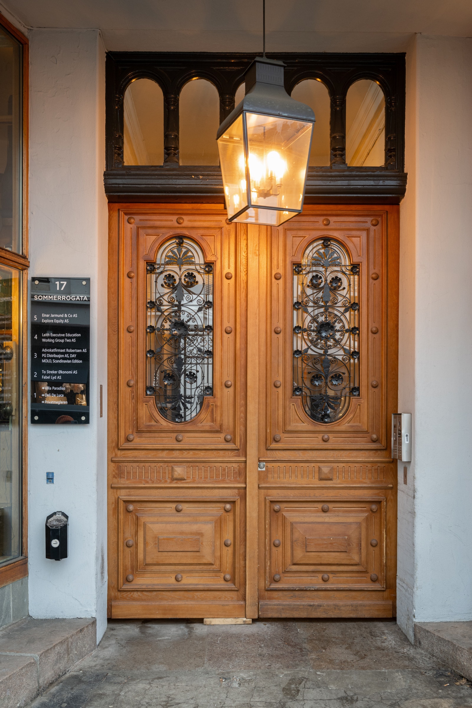 Inngangsparti, inngang fra Frognerveien Galleribilde