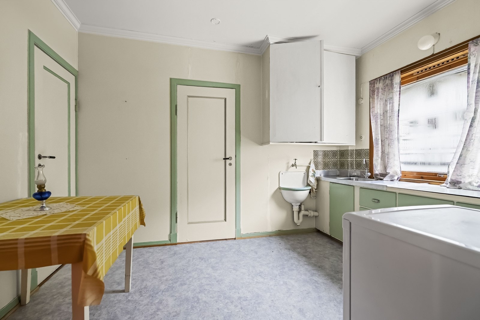 2.etg. har også kjøkken-innredning Galleribilde