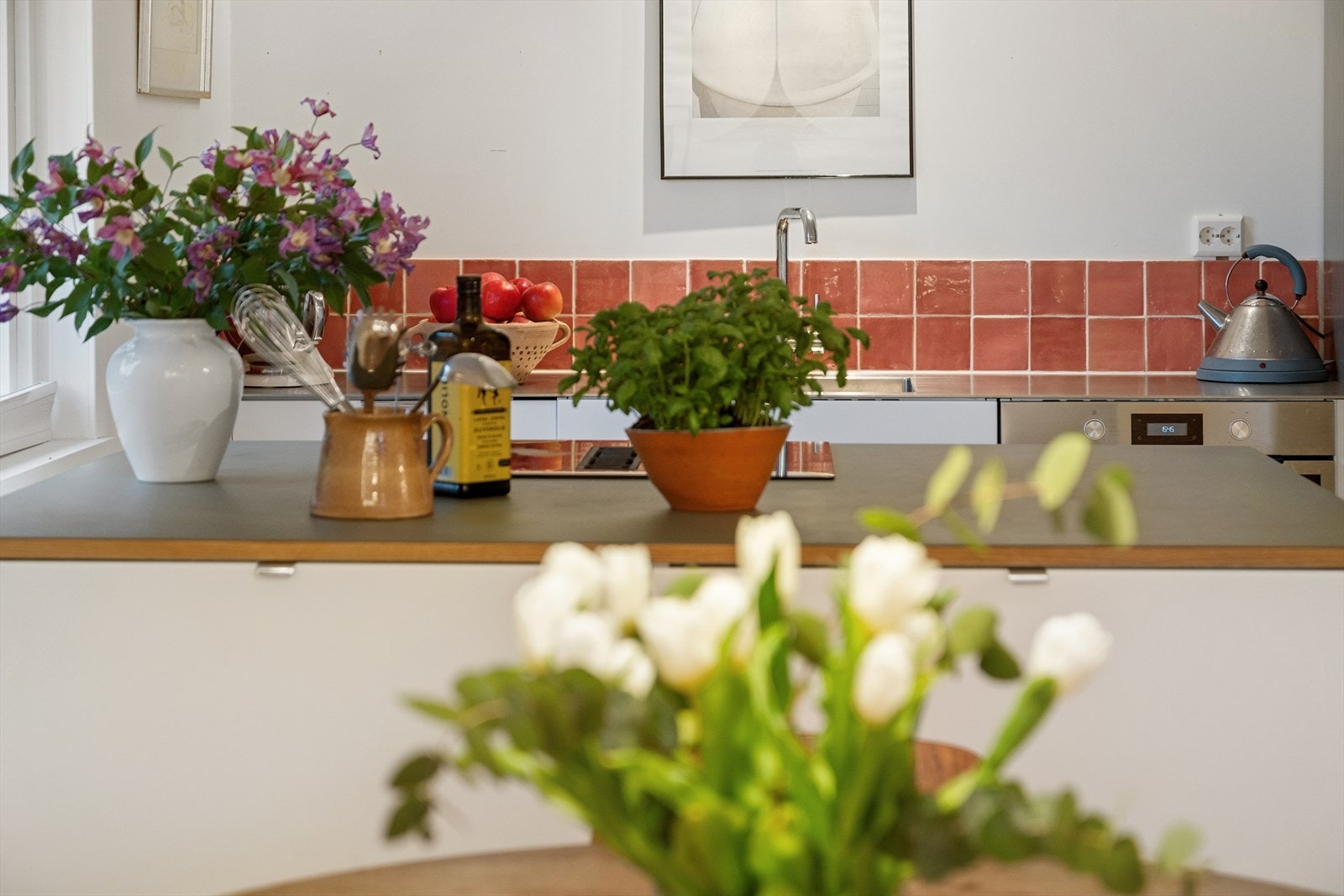 God skap- og benkeplass. Galleribilde