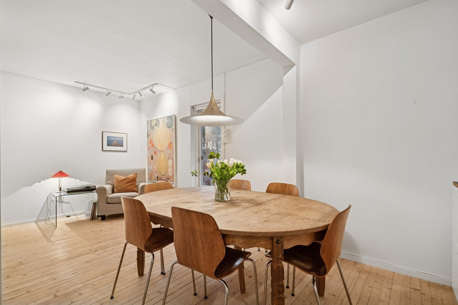 Koselig spiseplass. Galleribilde