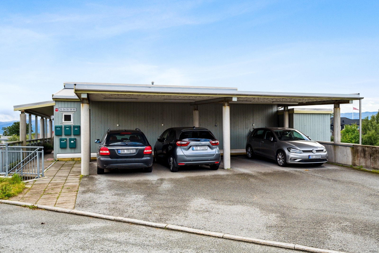 Fast parkeringsplass i Carport Galleribilde