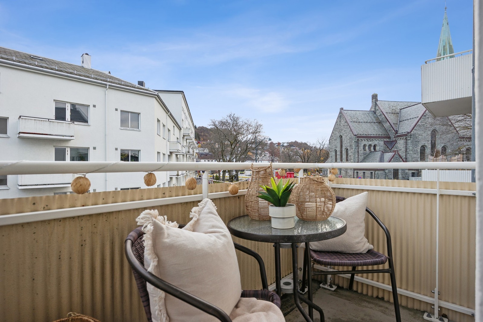 En innbydende 2-roms selveierleilighet med svært sentral beliggenhet på Lademoen. Galleribilde