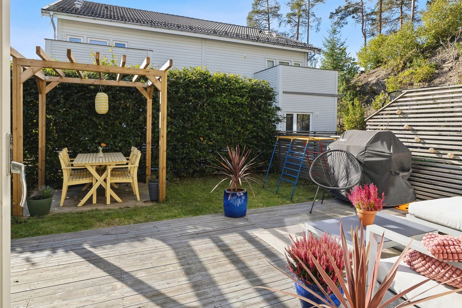 Herlig uteplass for hele familien! Galleribilde