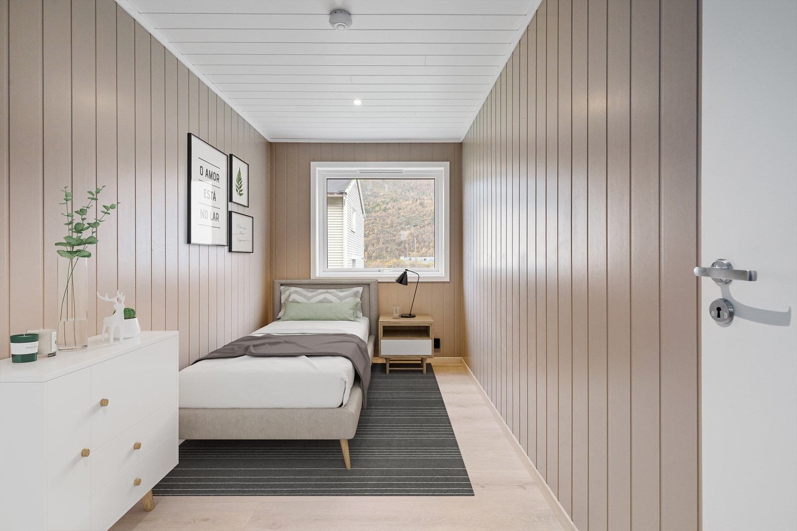 Soverom med plass til seng og garderobe. Galleribilde