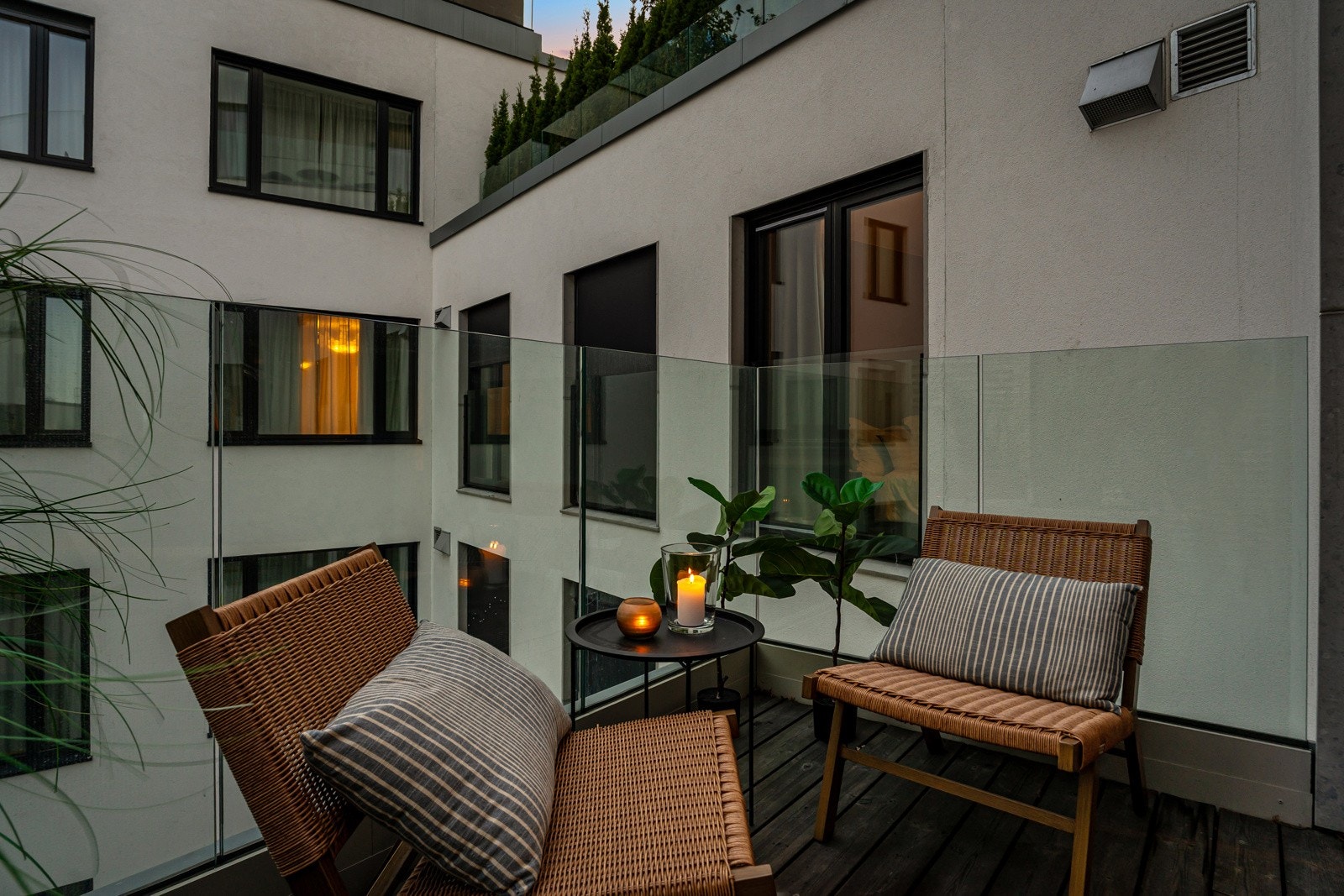 Leiligheten er beliggende i 5.etasje med heisadkomst. Galleribilde