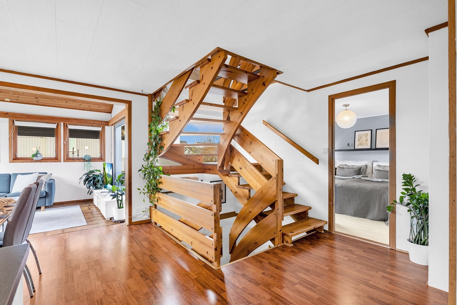 Gang/spisestue Galleribilde