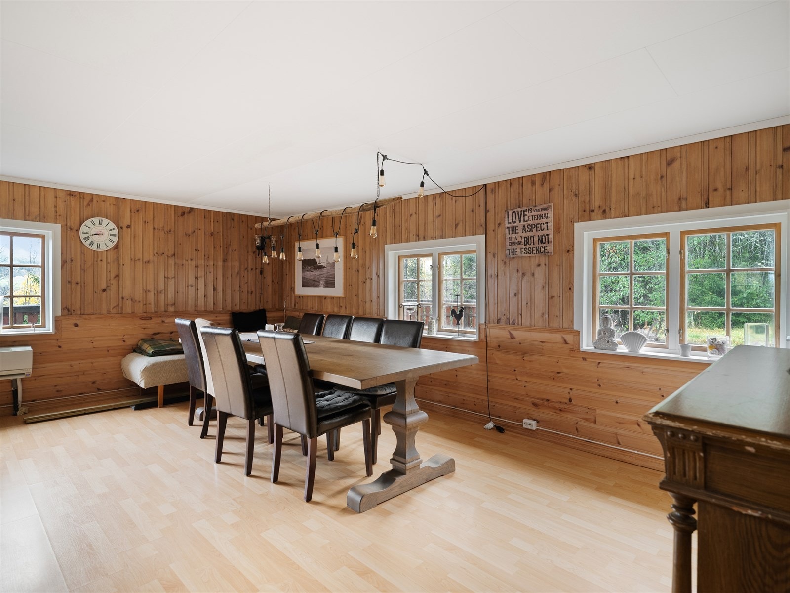 Adskilt spisestue på hele 21 kvm Galleribilde