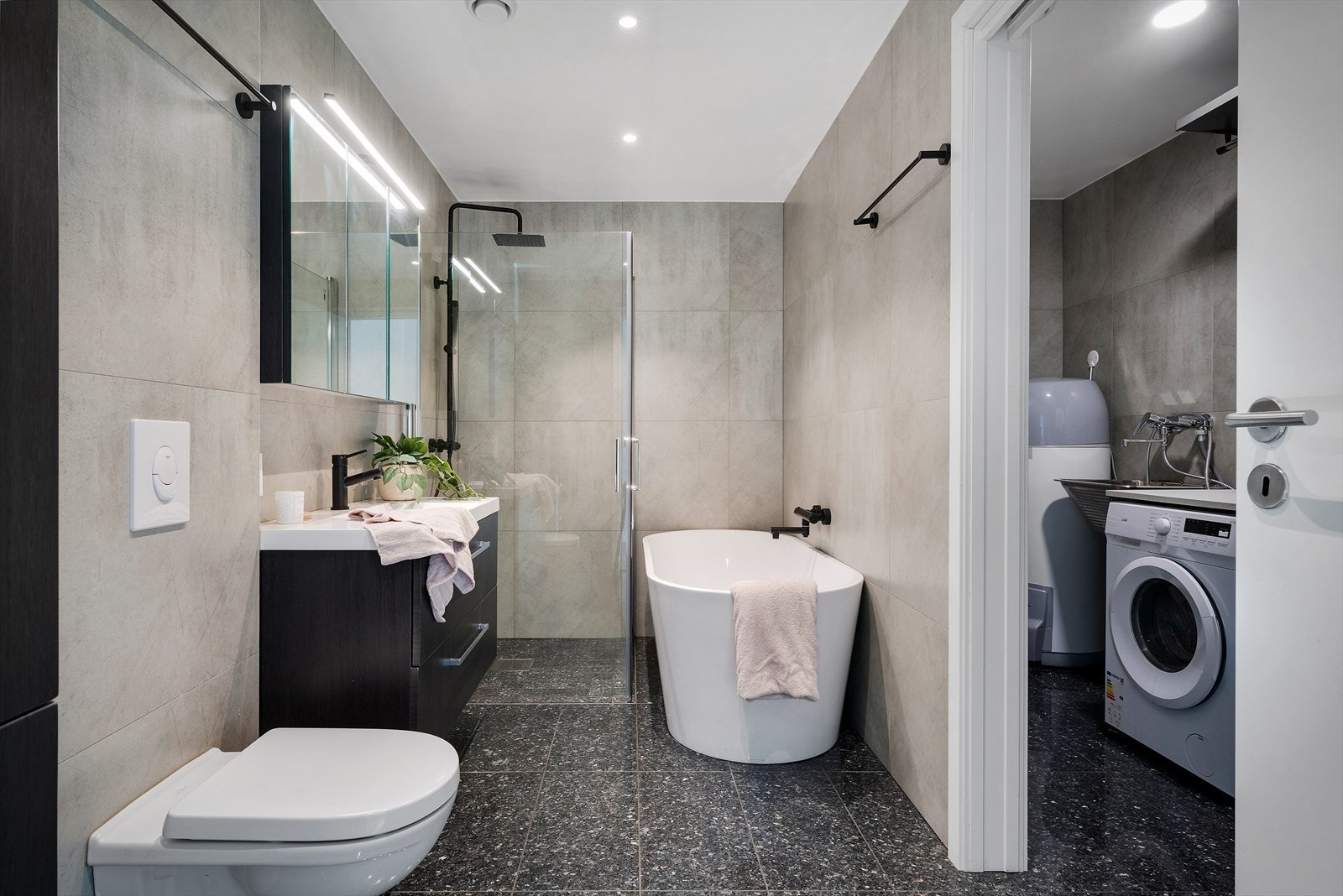 - Merk tilkomst til separat vaskerom - Galleribilde