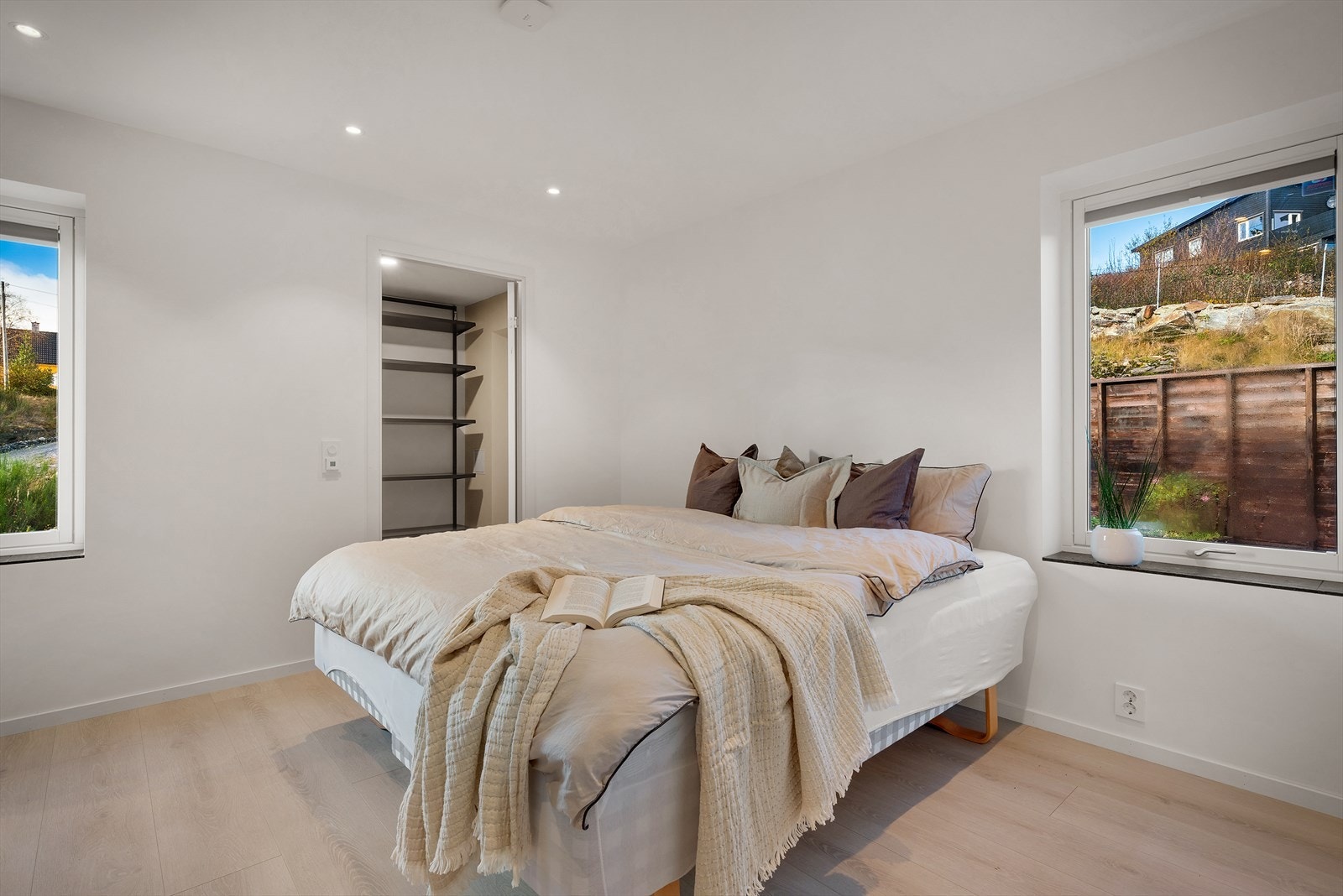 - Hovedsoverommet er av god størrelse og måler 12,9 m² - Galleribilde