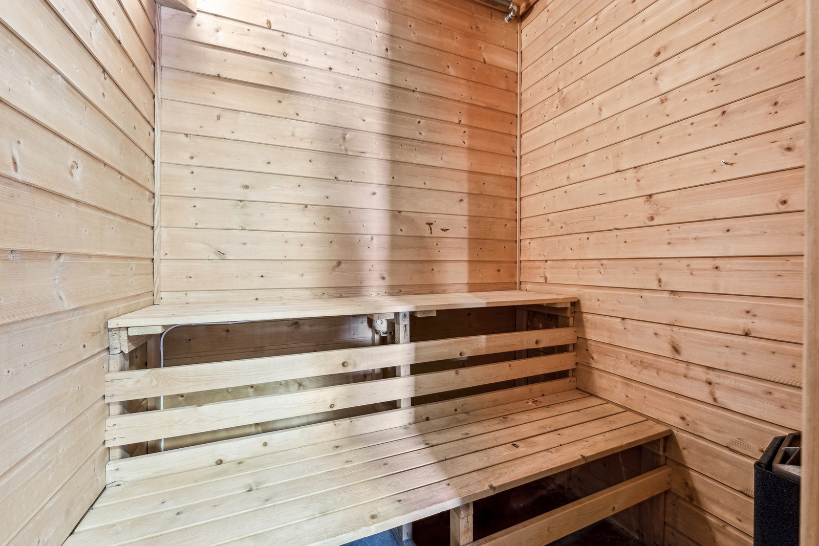 Leiligheten har en egen badstue, hvor du kan nyte varme og velvære etter en lang dag i skibakken. Galleribilde