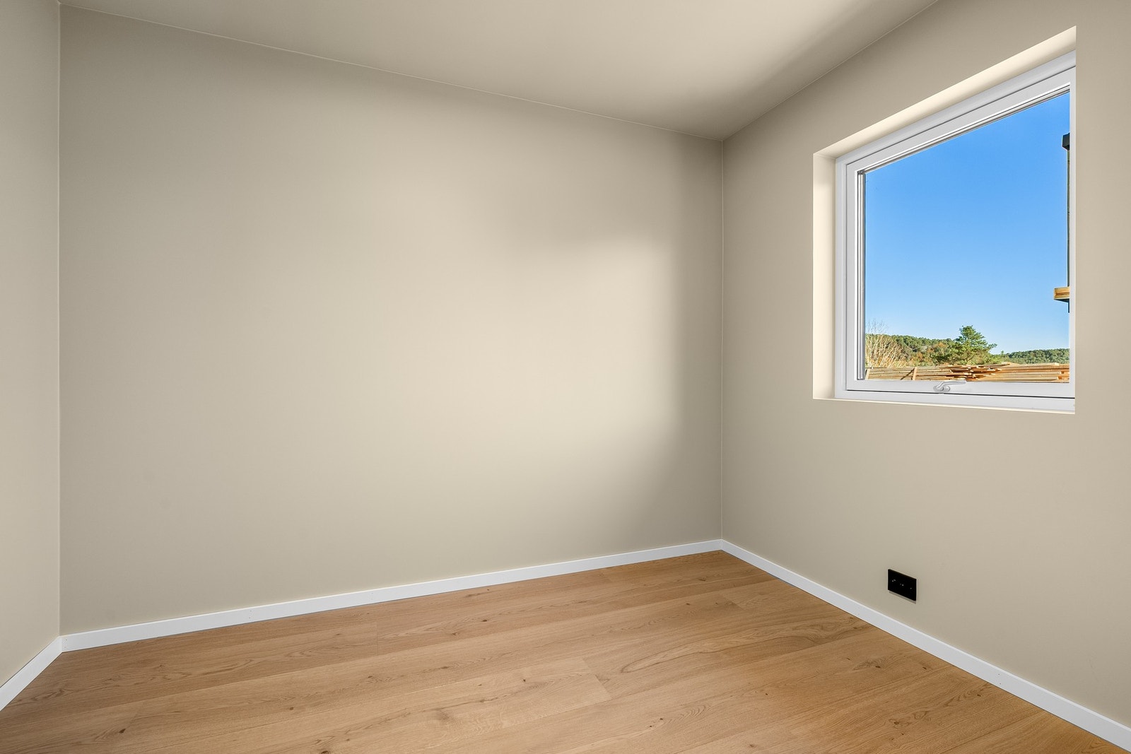 Fra soverom 1 i 1.etg. Galleribilde