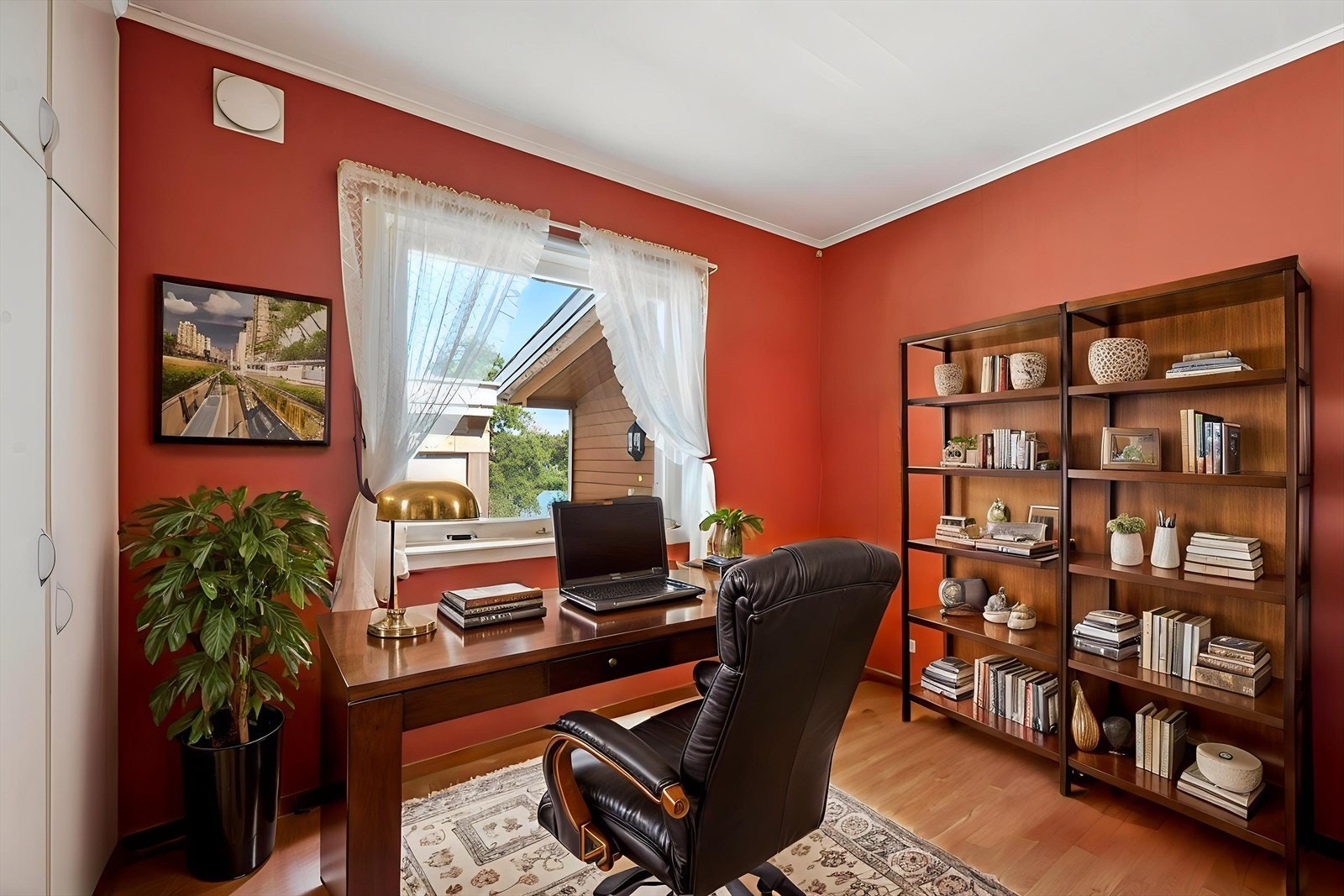 Kontor / Soverom digitalt møblert for inspirasjon. Avvik i areal kan forekomme da det er brukt digitale verktøy. Galleribilde