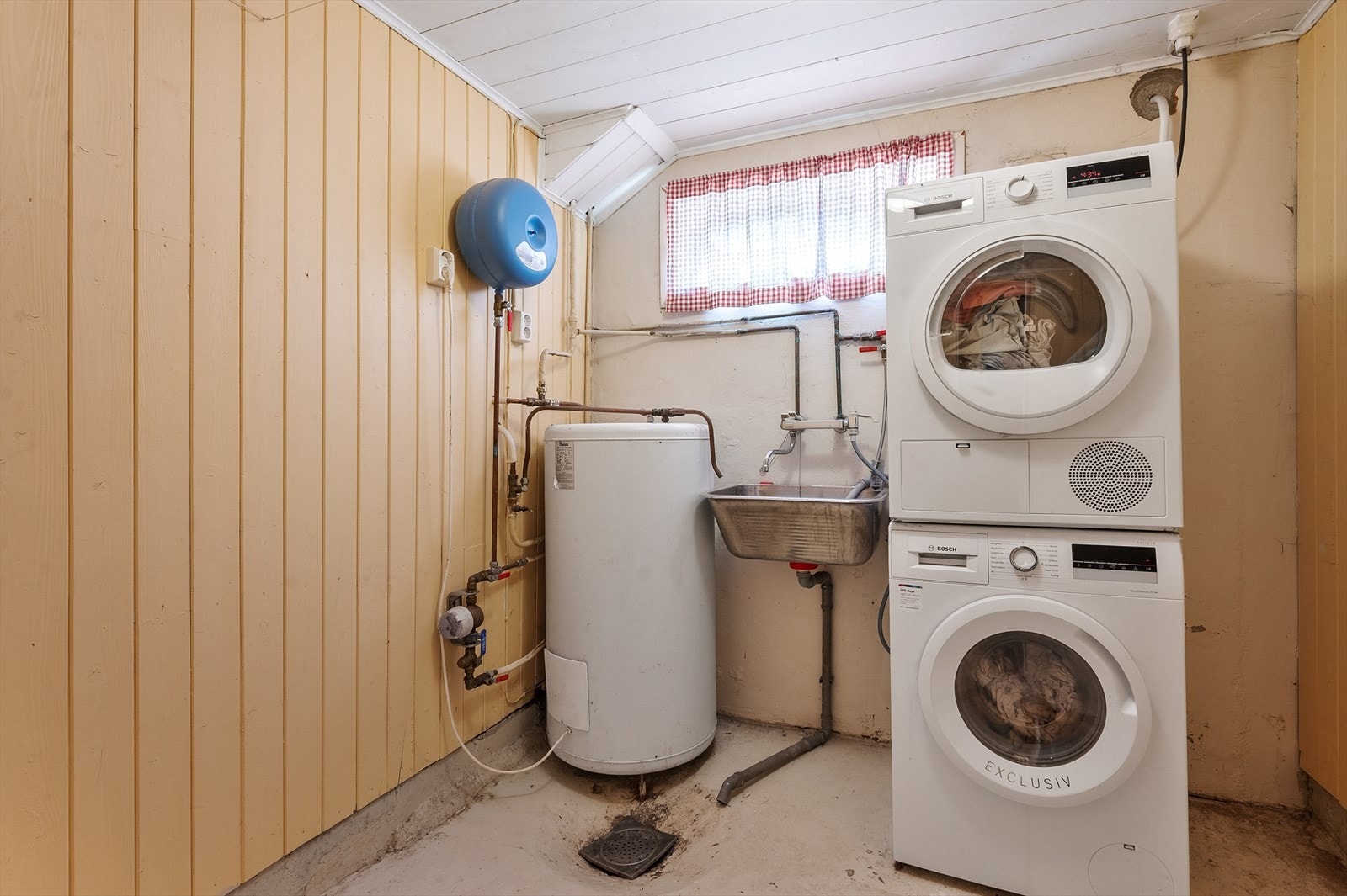 Bod i kjeller. Galleribilde