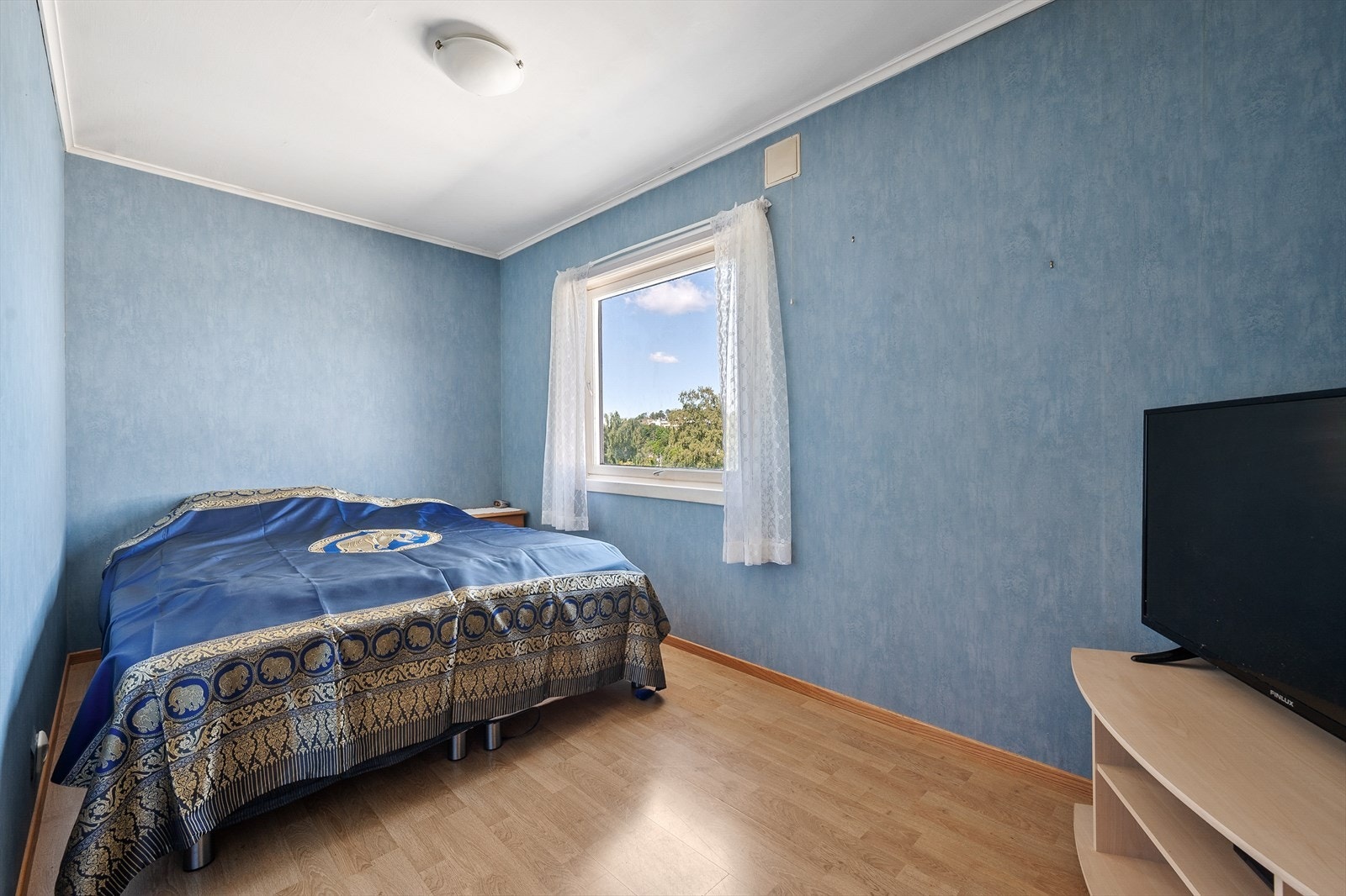 Soverom i hovedetasje. Galleribilde