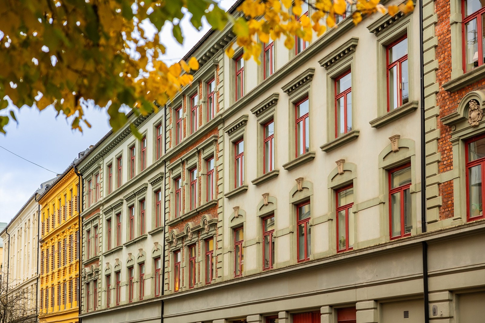 Klassisk bygård med sentral beliggenhet på Tøyen. Galleribilde