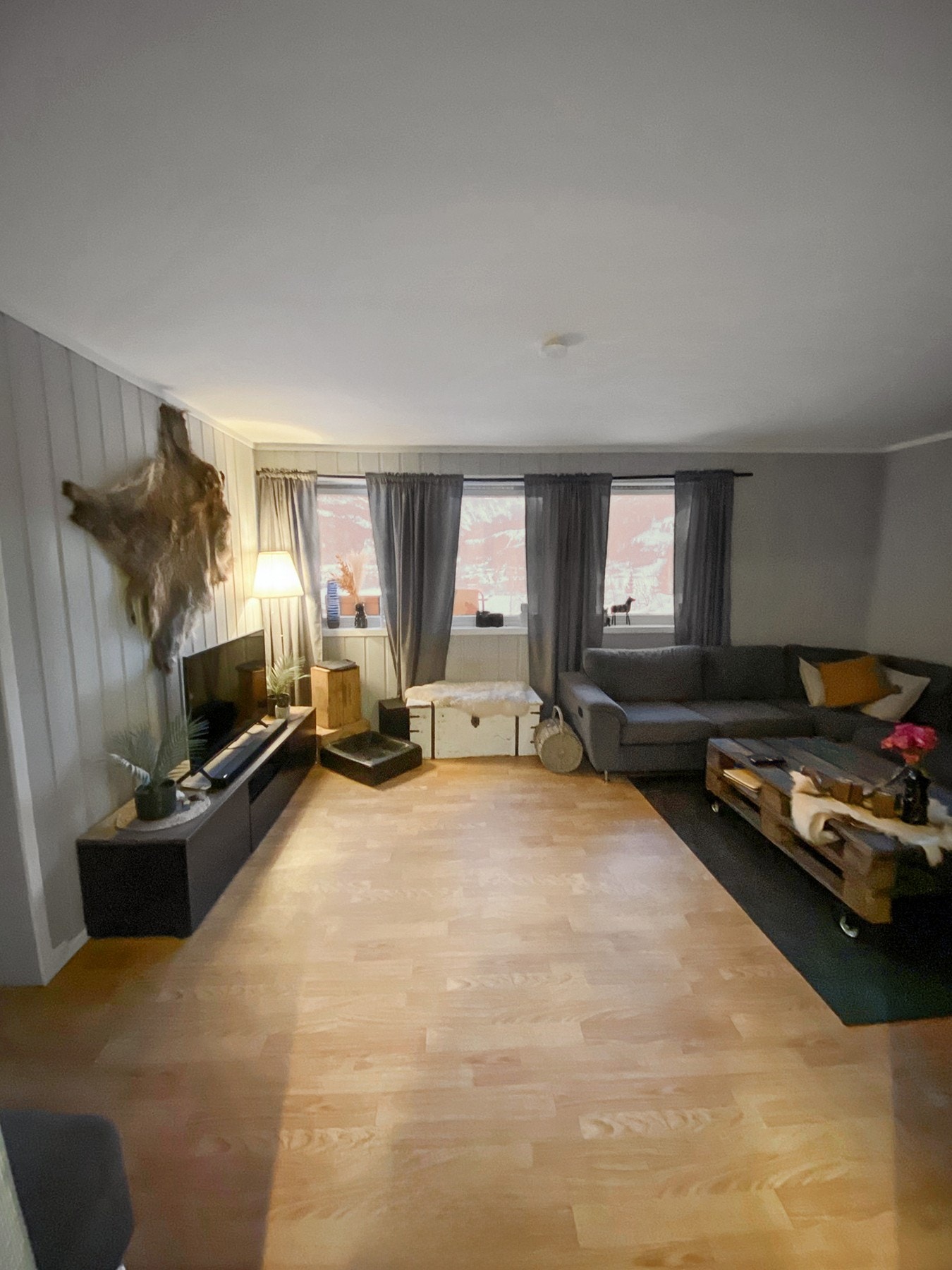 Stuen, med fin utsikt over Nesbyen. Galleribilde