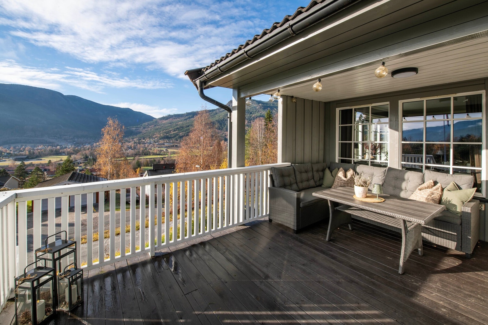 Delvis takoverbygget krok. Galleribilde