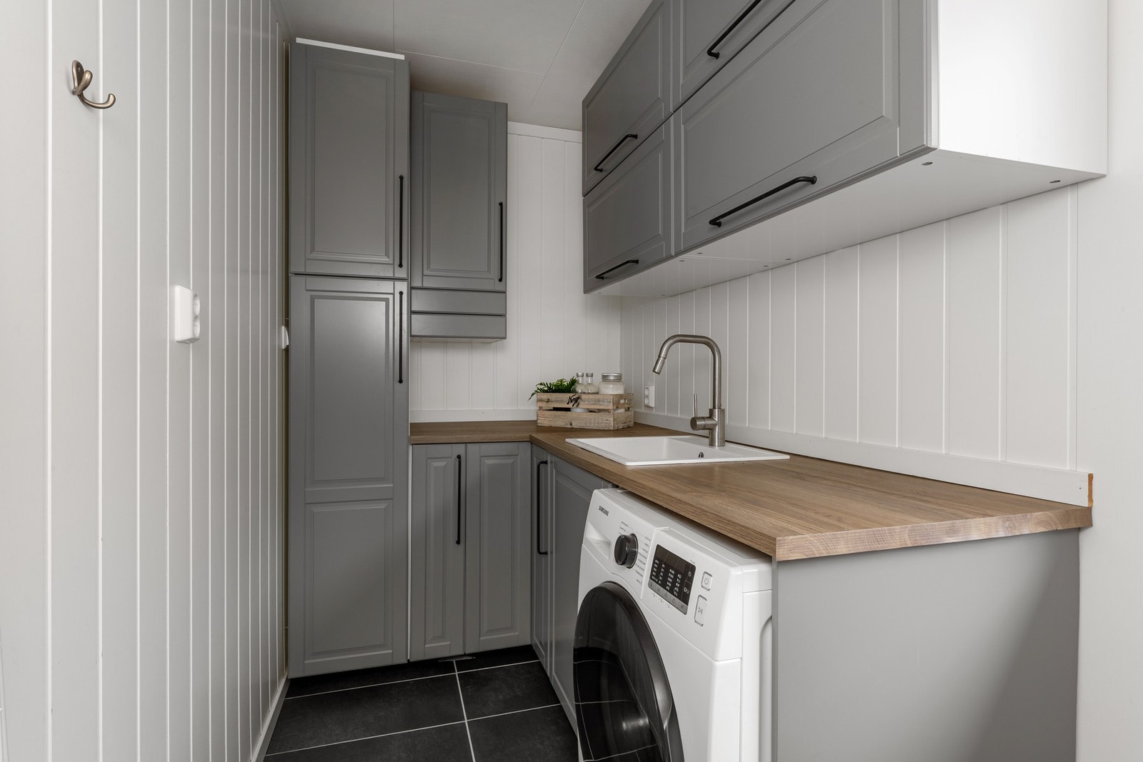 Vaskerommet ligger i tilknytning til inngangspartiet. Galleribilde