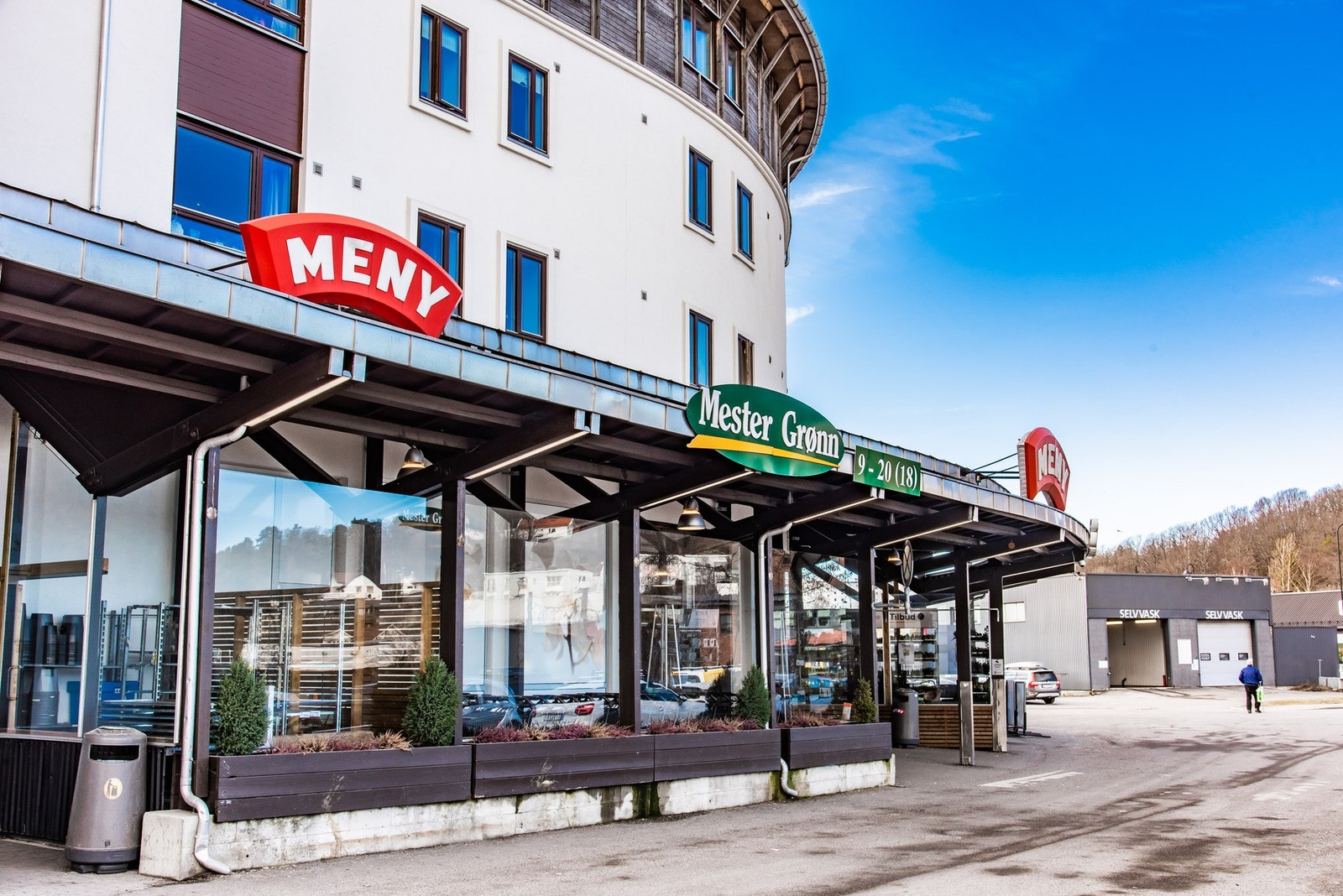 Meny Indre havn - Her kan du stoppe og handle på vei hjem Galleribilde