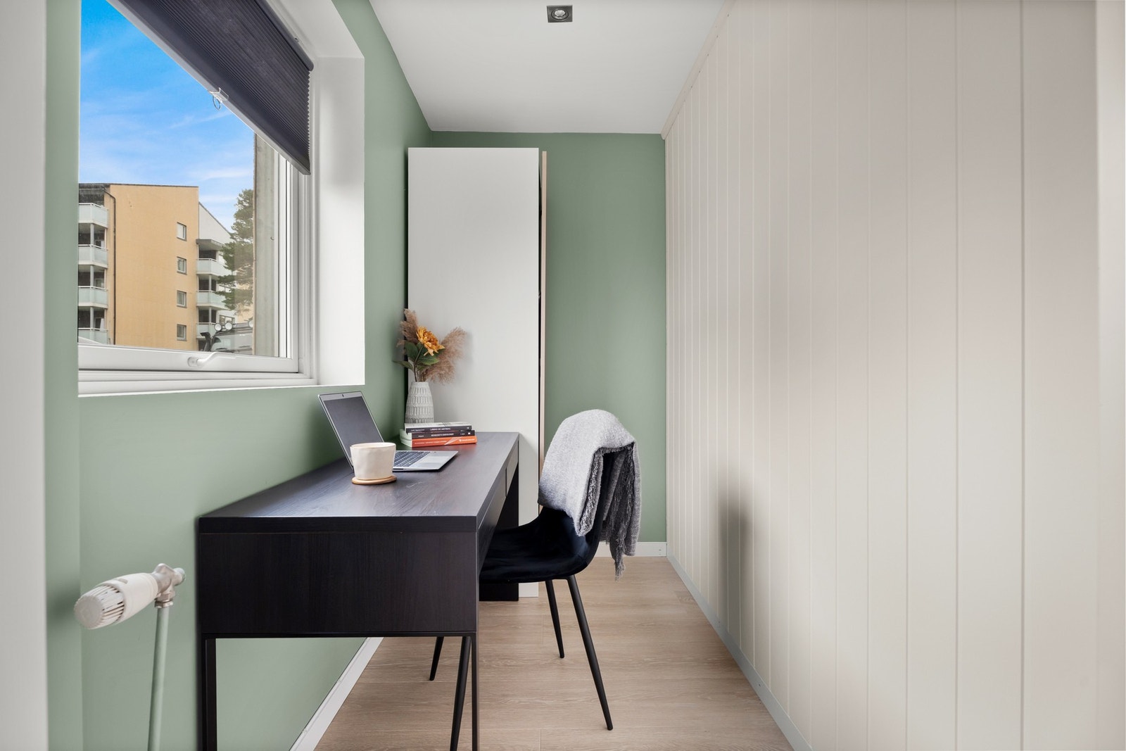 Praktisk rom som i dag brukes til kontor. Galleribilde