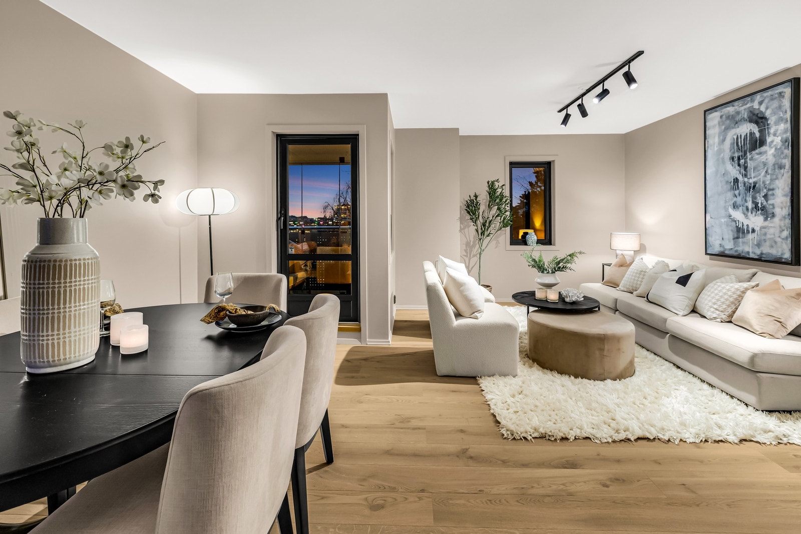 PrivatMegler Stefan Safri ønsker velkommen til Vårveien 47B Galleribilde