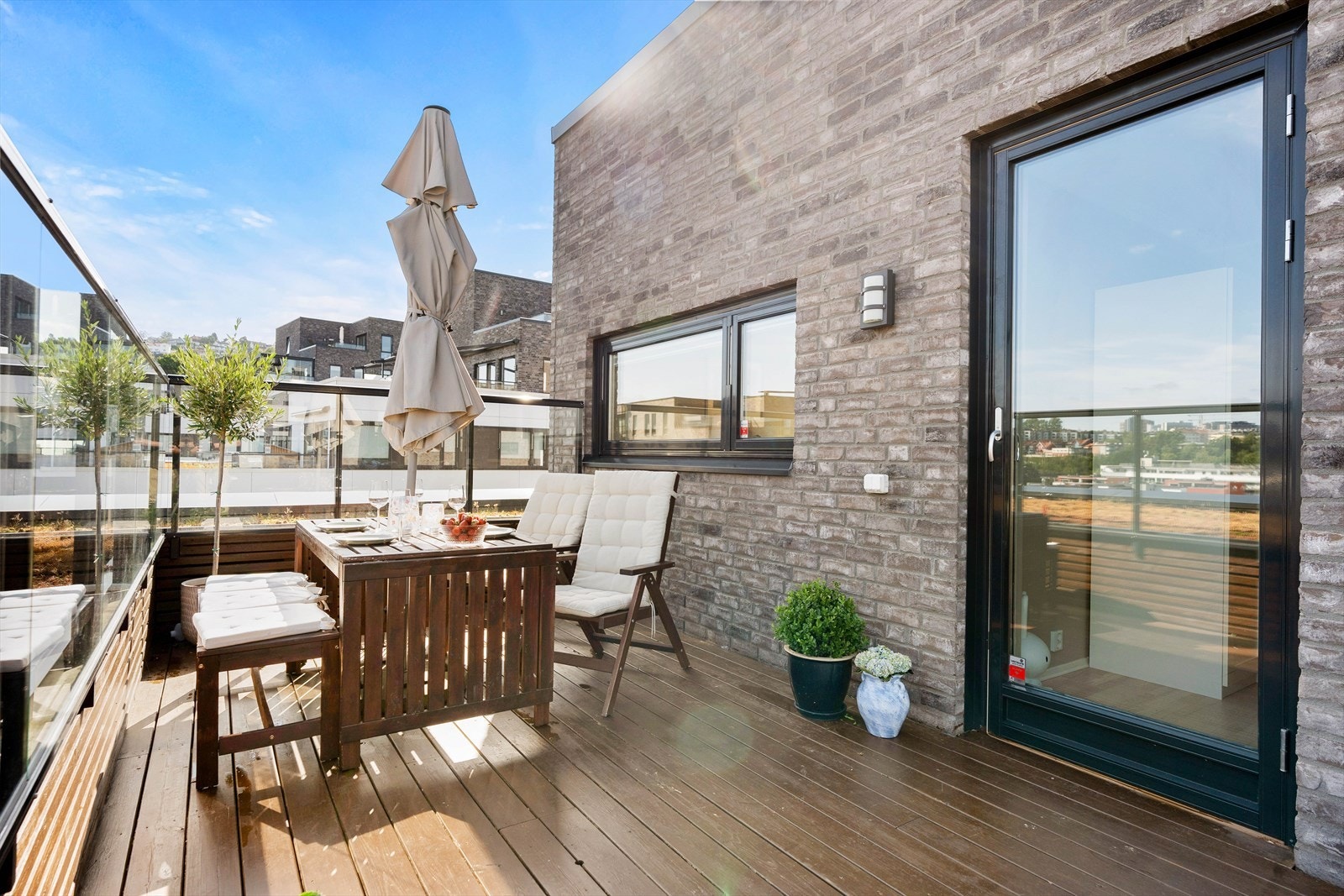 Her kan du sitte utover kvelden, samtidig som du kan se at den lille faktisk sovner i sengen. Galleribilde