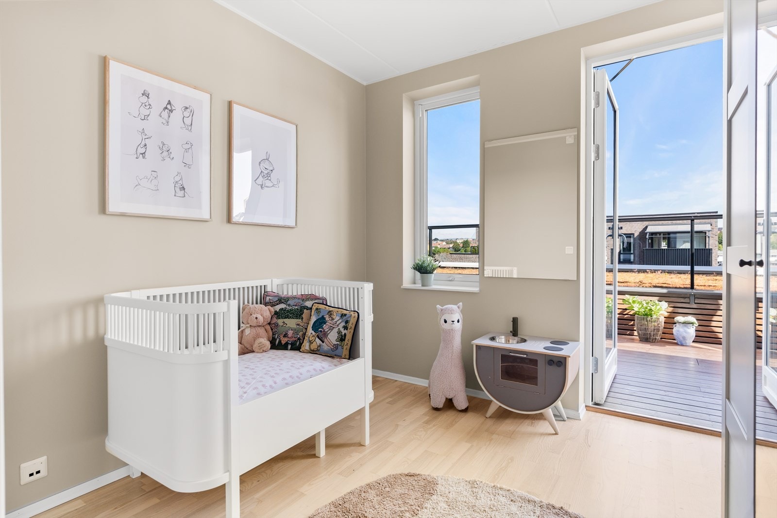 Rommet egner seg like godt som barnerom, gjesterom eller hjemmekontor - alt etter dine behov. Galleribilde