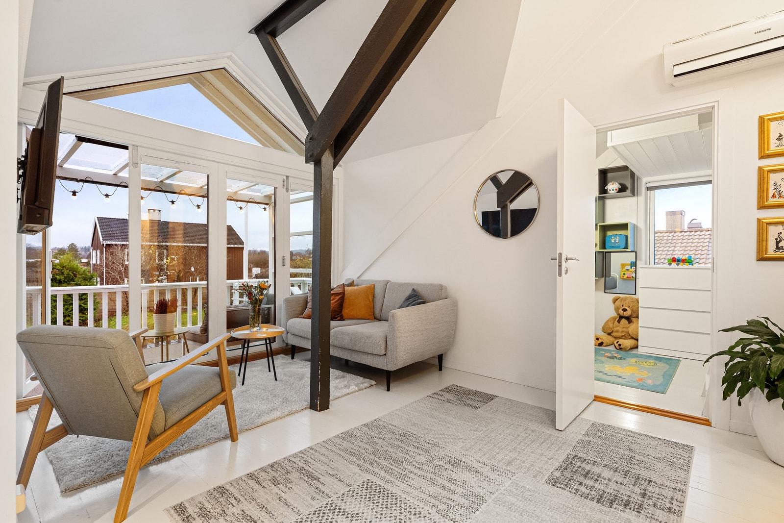 Godt med lagringsplass: loft, boder og innebygde skap Galleribilde