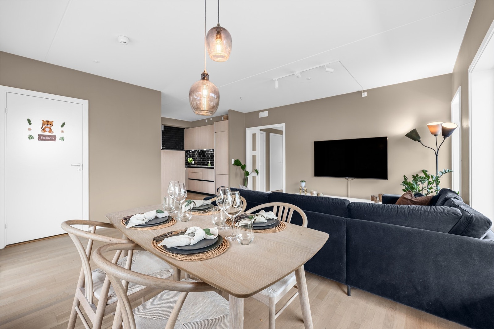 Fjernvarme (á konto), TV og internett inkludert i fellesutgiftene Galleribilde