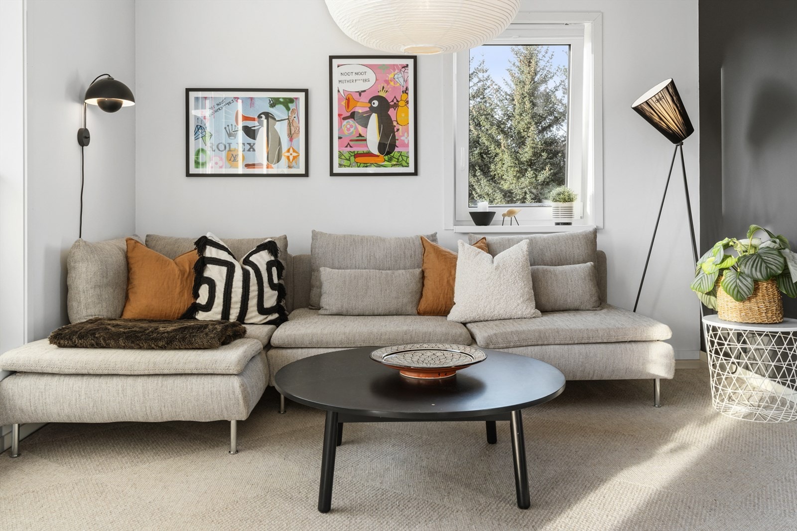 Stue med god takhøyde Galleribilde