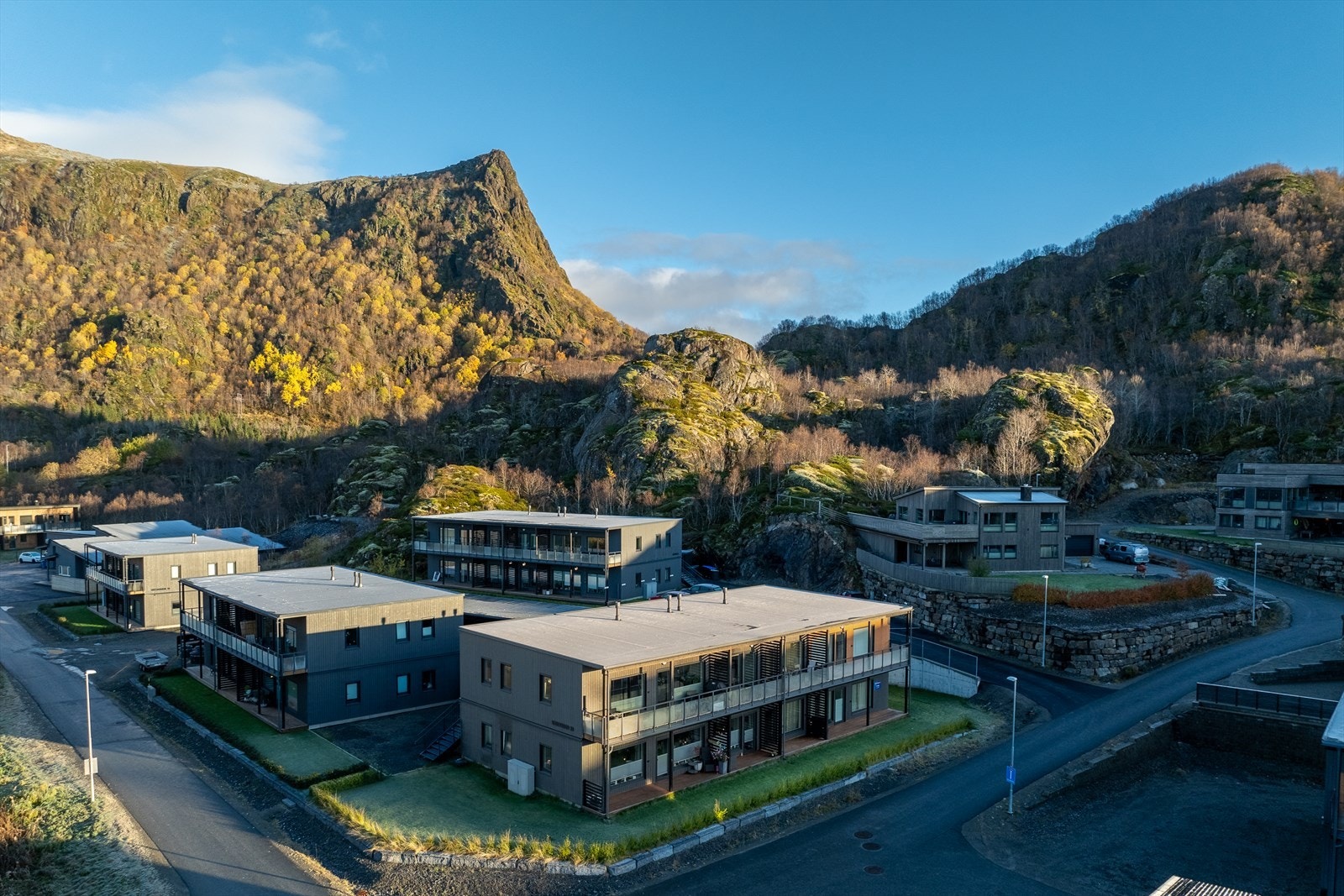 Kort avstand til utmark, turstier og fjell Galleribilde