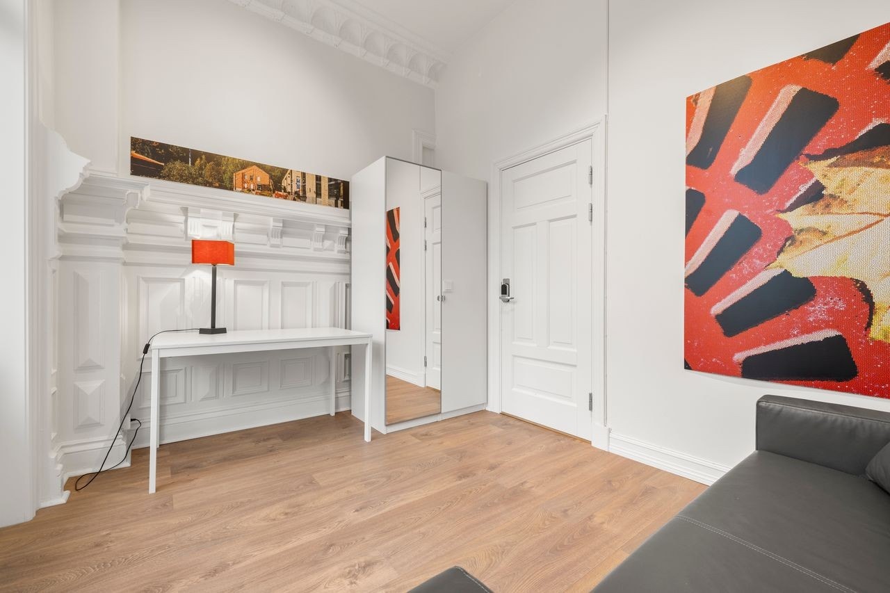 Arbeidsbord i soverommet. Galleribilde