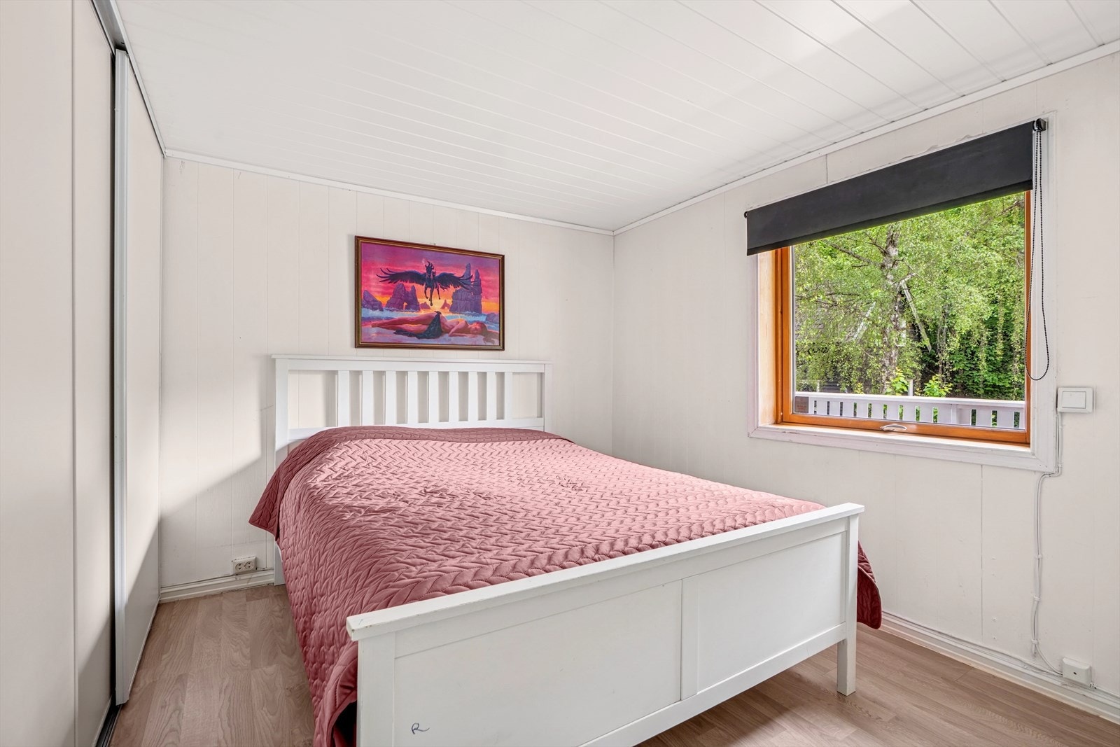 Soverom i underetasje. Galleribilde