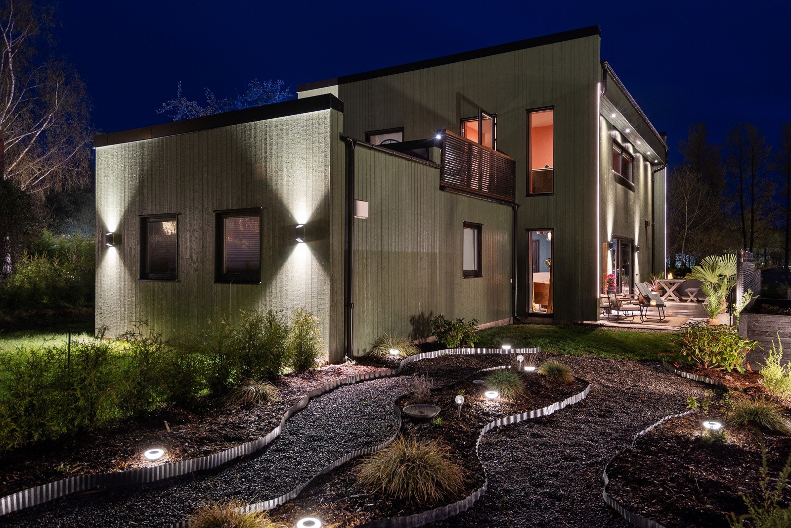 Velkommen til denne spennende eneboligen - midt på Torød med gangavstand til barnehage, skole m.m! Galleribilde