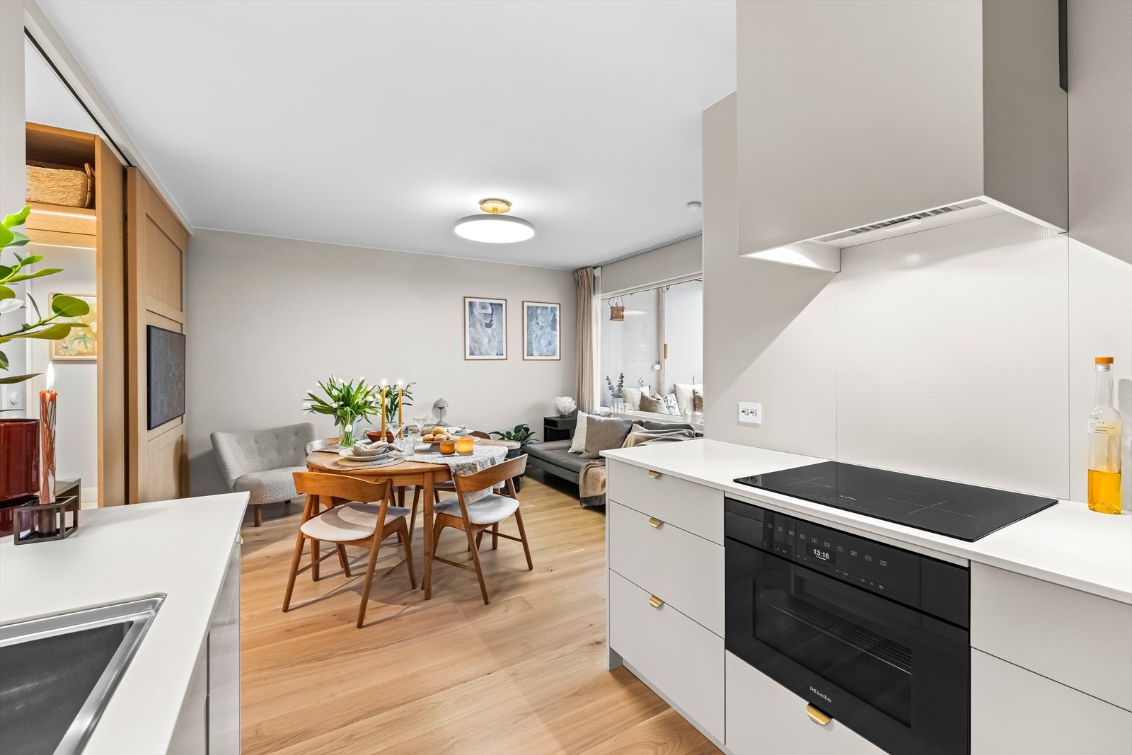 Mulighet for spiseplass i tilknytning til kjøkkenet Galleribilde