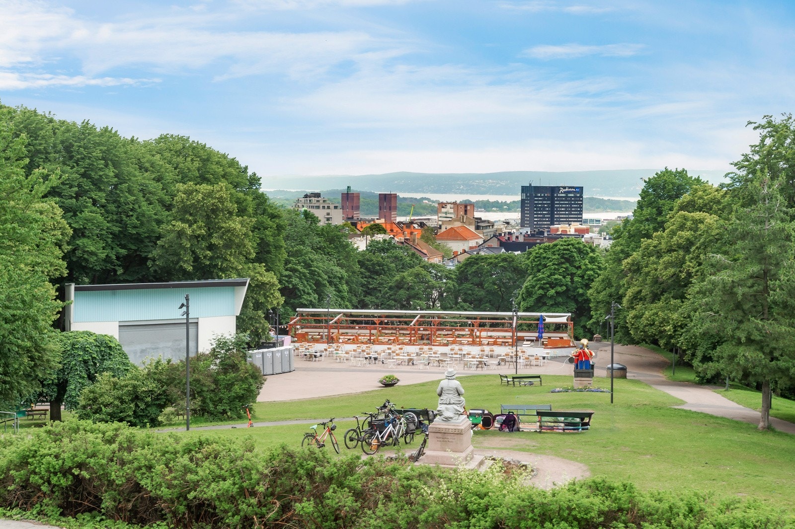 Schultzehaugen byr på en unik kombinasjon av sentral beliggenhet og grønne omgivelser. Galleribilde