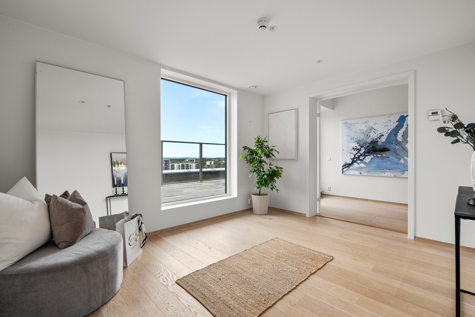 Her er det god plass til ulike oppbevaringsløsninger. Galleribilde