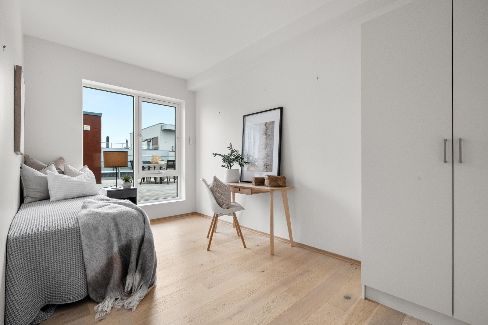 Leiligheten har balansert ventilasjonsanlegg som sikrer frisk og god luft. Galleribilde